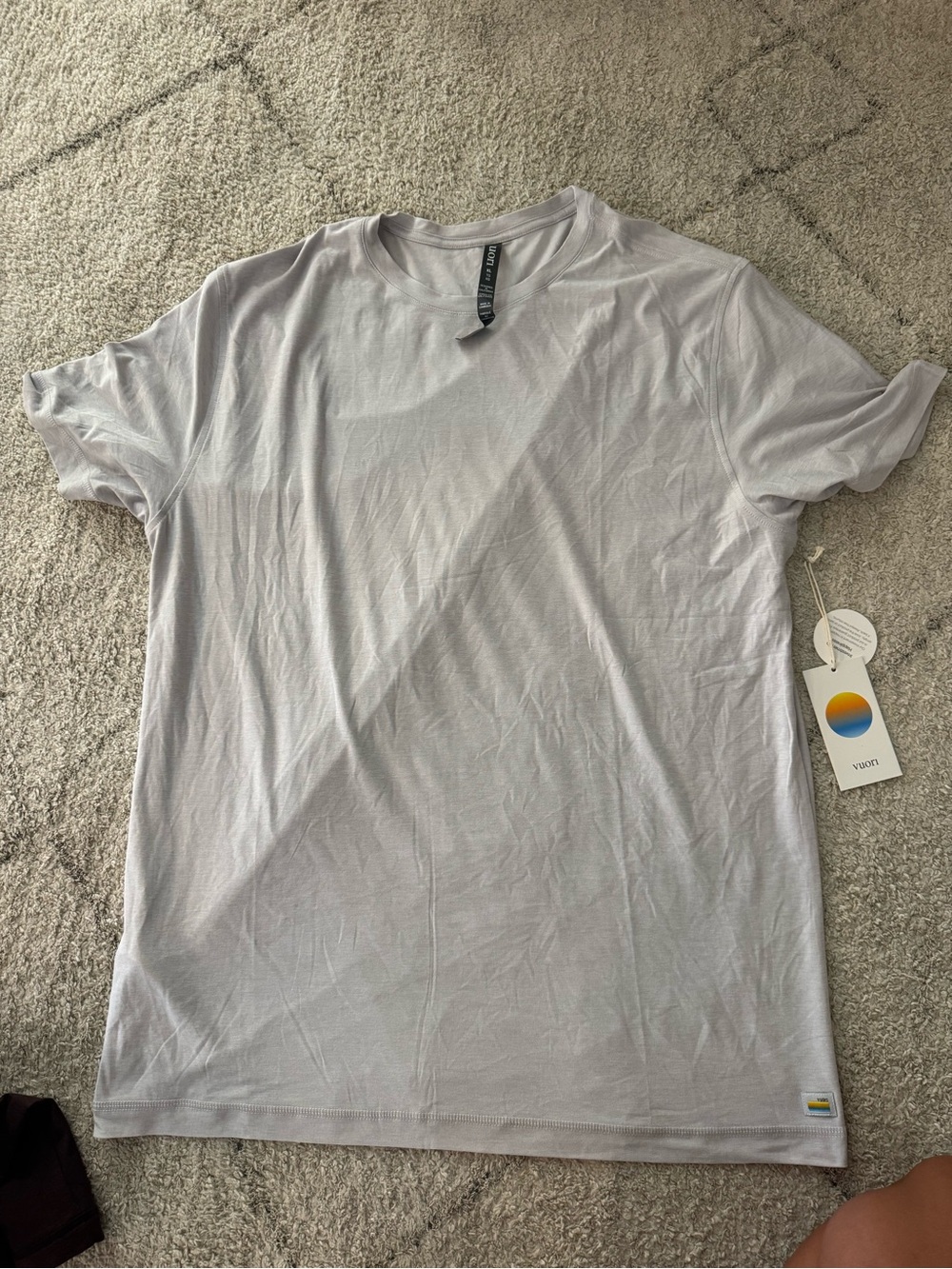 Vuori Men’s Short Sleeve Crew Tee — Light Gray